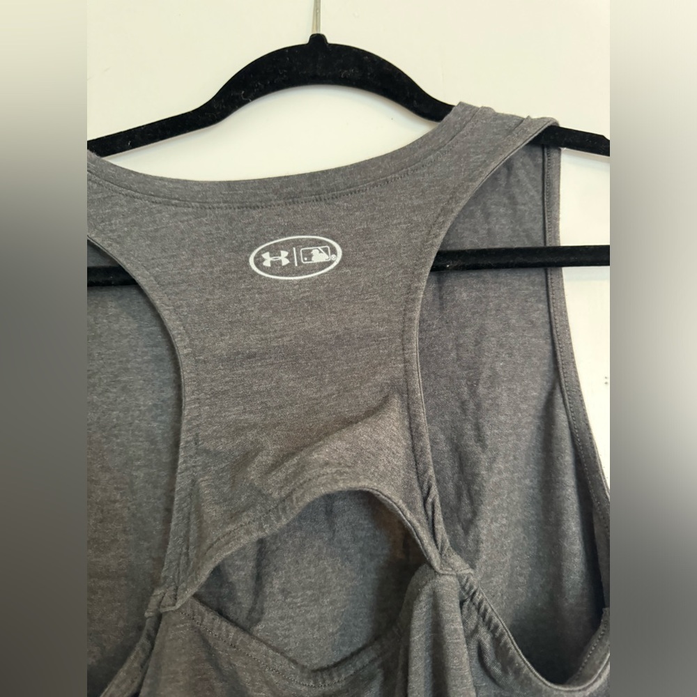 Yankees Women's Razorback Active Tank - Picture 5 of 5